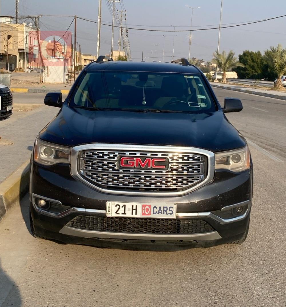 GMC Acadia